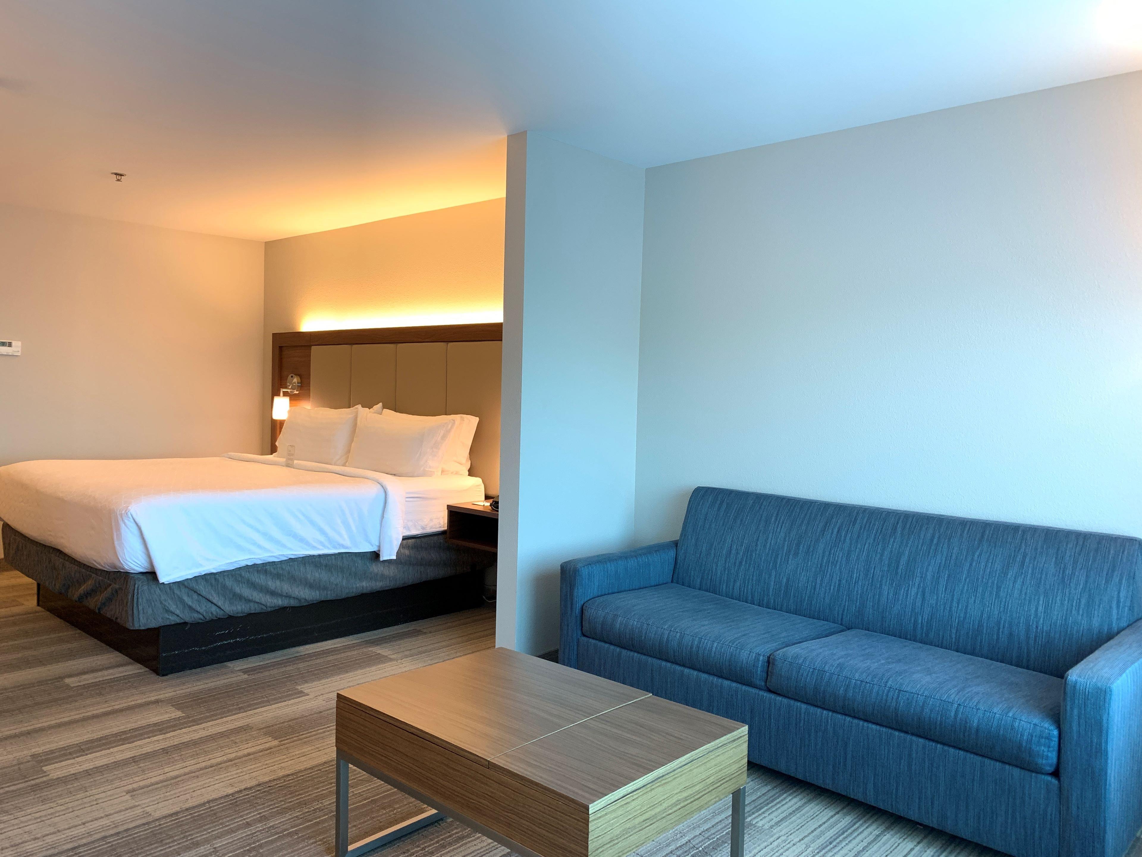 Express & By Ihg 3*