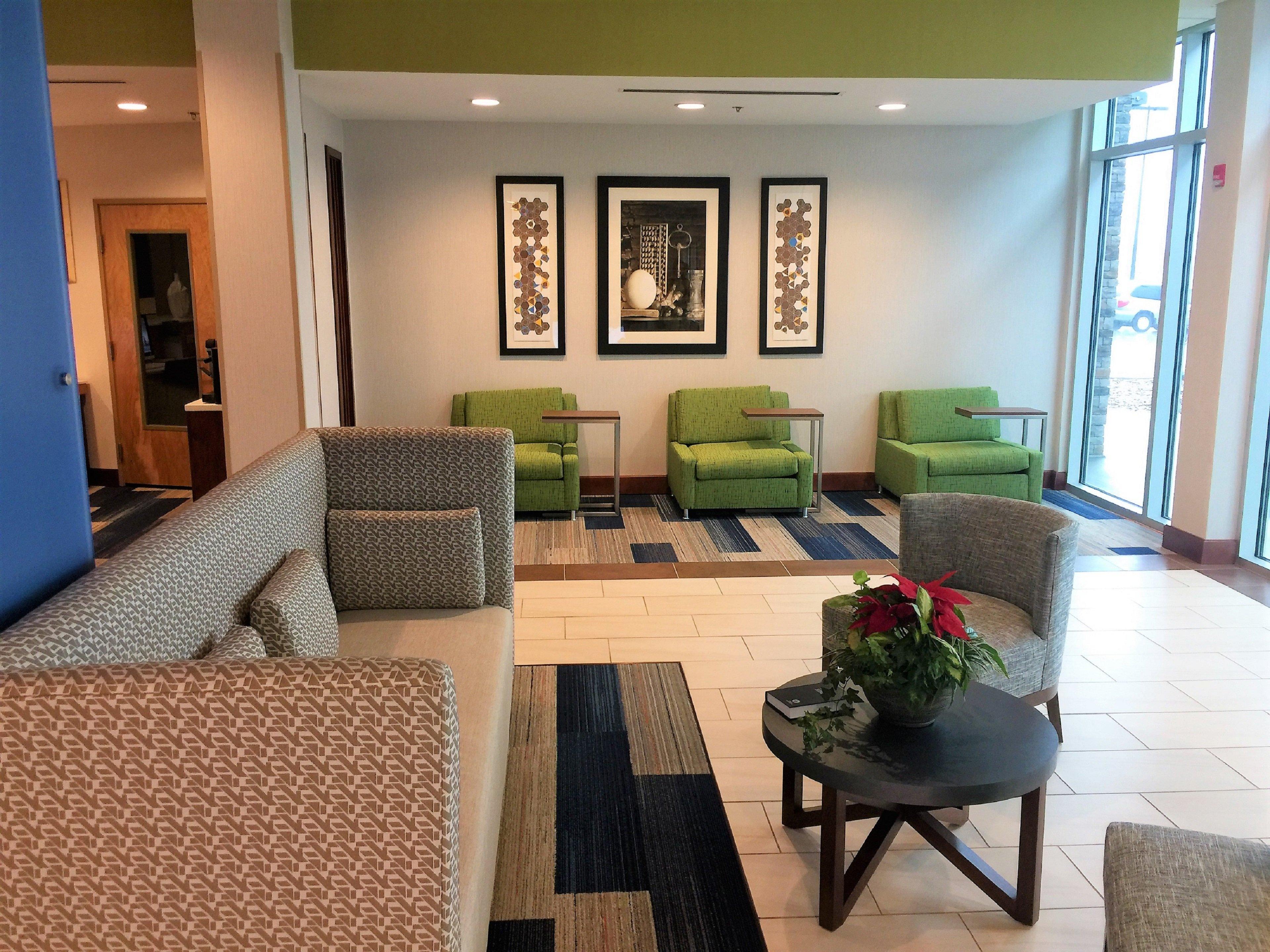 Hotel Express & By Ihg 3*
