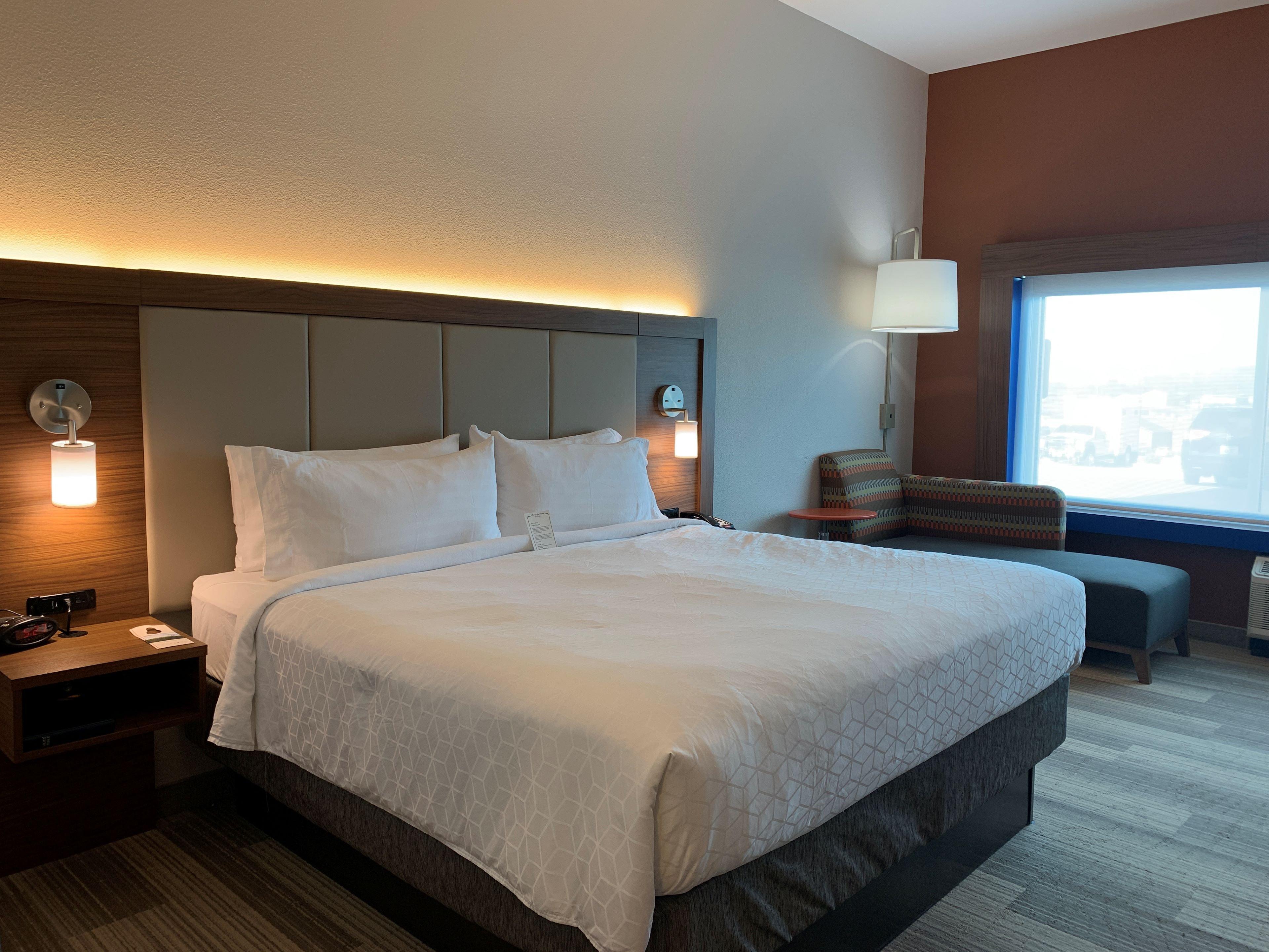 Hotel Express & By Ihg 3*