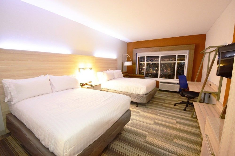 Hotel Express & By Ihg 3*