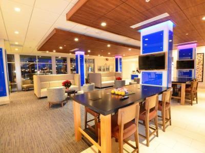 Express & By Ihg Hotel